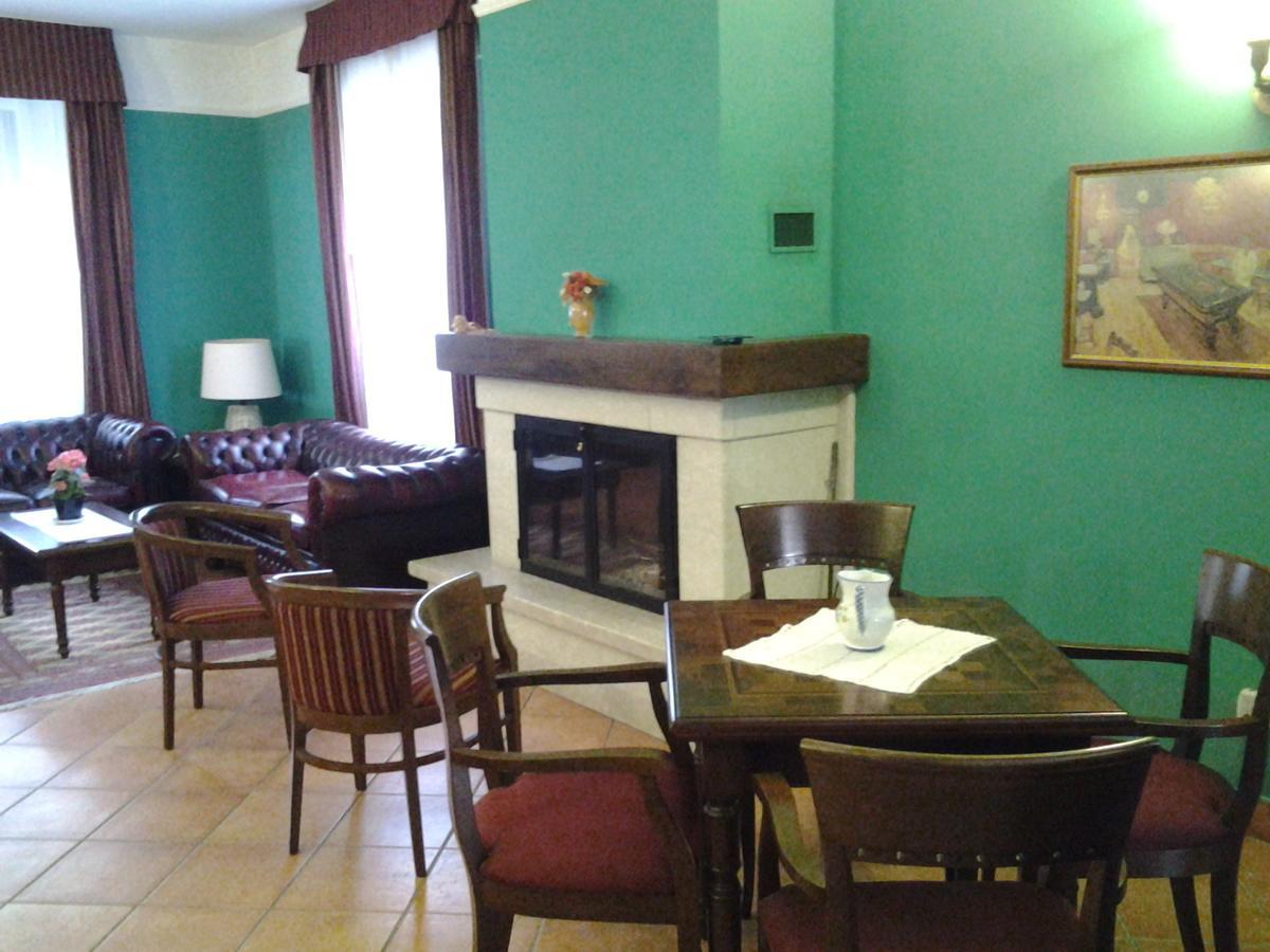 Casale Maginulfo Hotel Roccamandolfi Eksteriør billede