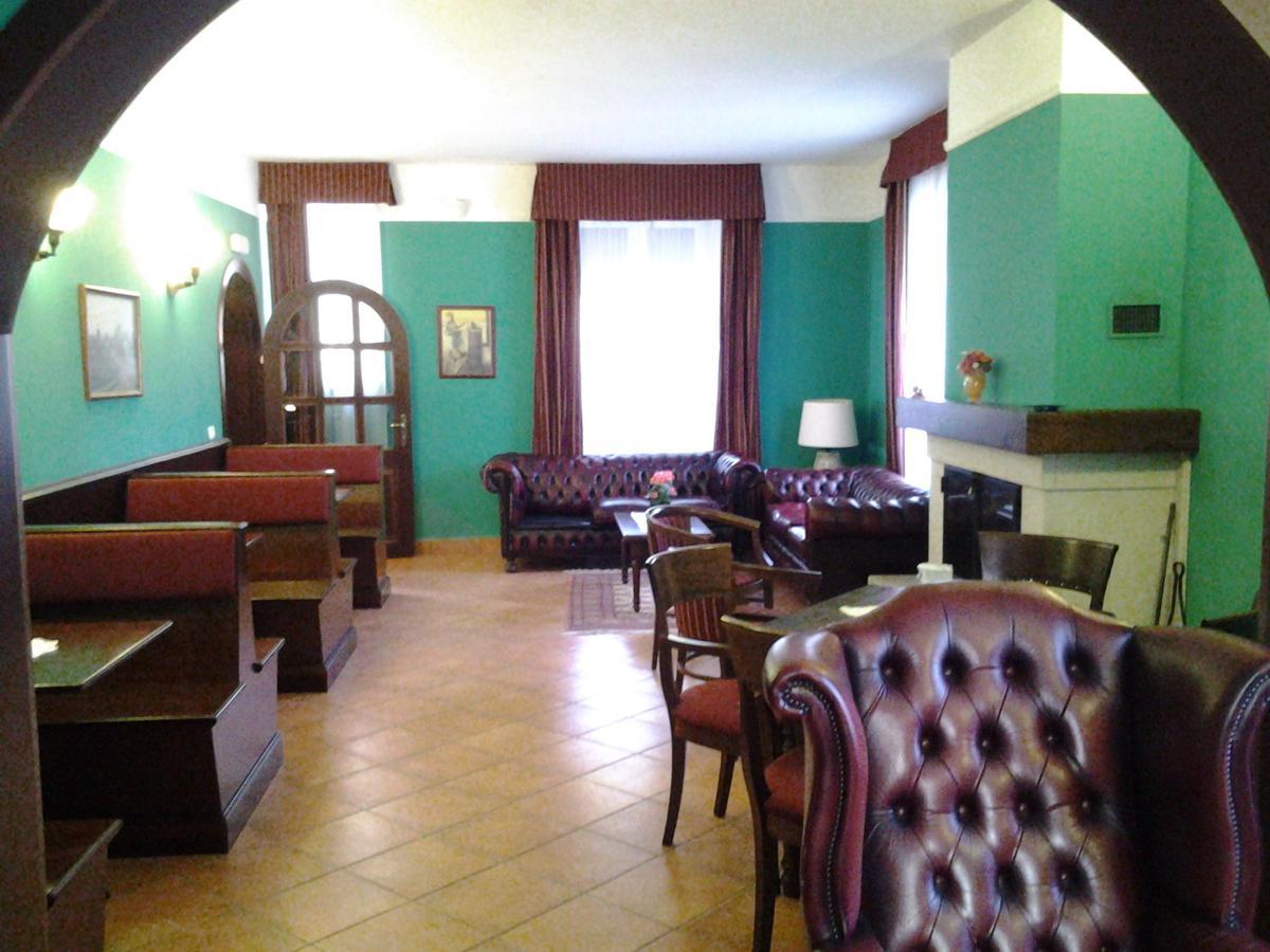 Casale Maginulfo Hotel Roccamandolfi Eksteriør billede